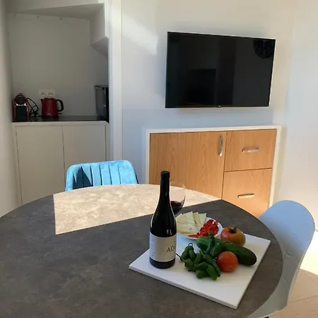 Sereina Apartment *